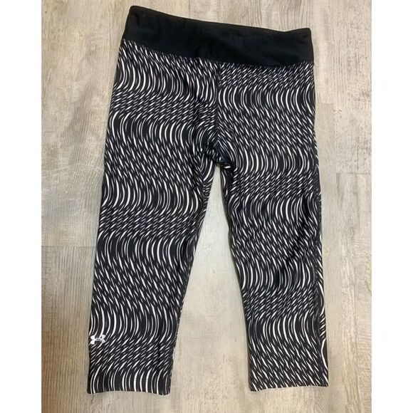 $5 add on item, Under armor heat gear compression capris sz L - Picture 11 of 13